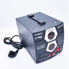 Régulateur de tension 1000 VA yaki Noir Gris garantie 2 ans
