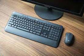 Ensemble clavier et souris sans fil Logitech MK 540 Advanced.